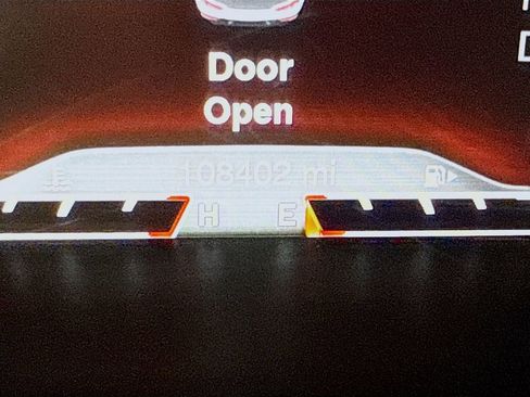 Used 2017 Jeep Cherokee Trailhawk w/ Comfort/Convenience Group image 4