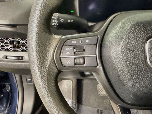 Used 2023 Honda Accord EX image 14