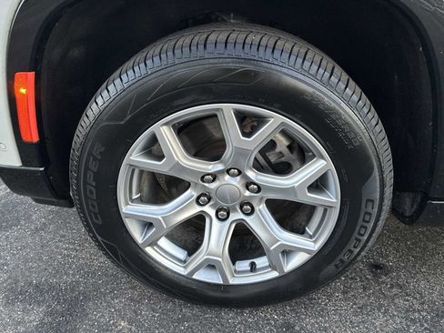 Used 2022 Jeep Wagoneer Series II image 33