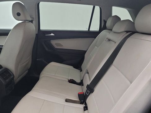 Used 2021 Volkswagen Tiguan SE R-Line FWD image 18
