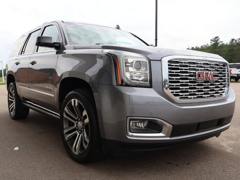 Used 2019 GMC Yukon Denali w/ Denali Ultimate Package RWD image 5