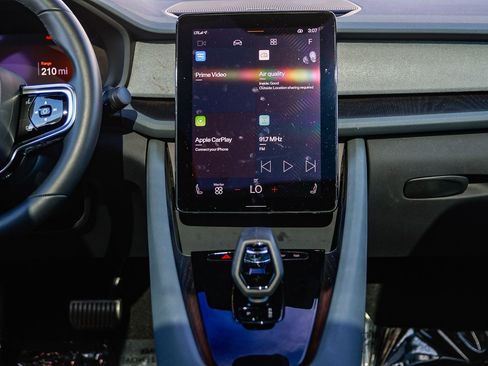 Used 2023 Polestar Polestar 2 w/ Pilot Pack image 13