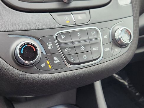 Used 2024 Chevrolet Malibu LT image 9