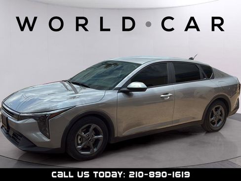 Used 2025 Kia K4 FWD image 11