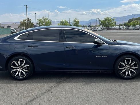Used 2018 Chevrolet Malibu LT w/ True North Edition FWD image 4