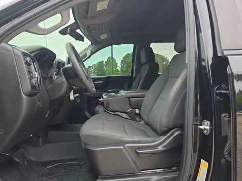 Used 2020 Chevrolet Silverado 1500 Custom w/ Custom Value Package AWD/4WD image 18