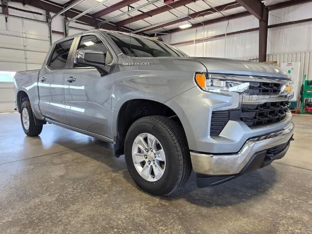 Used 2025 Chevrolet Silverado 1500 LT AWD/4WD image 7