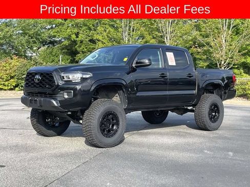 Used 2022 Toyota Tacoma SR AWD/4WD image 1
