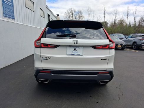 Used 2025 Honda CR-V Sport image 11