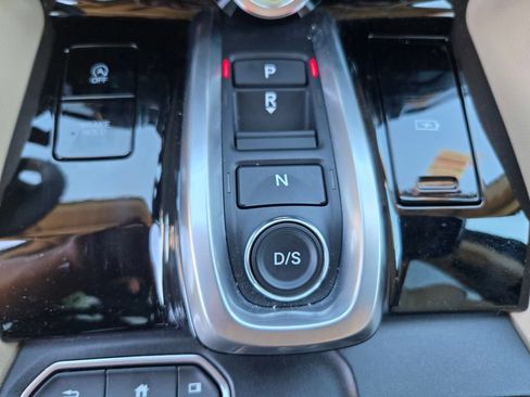 Used 2024 Acura MDX SH-AWD image 18