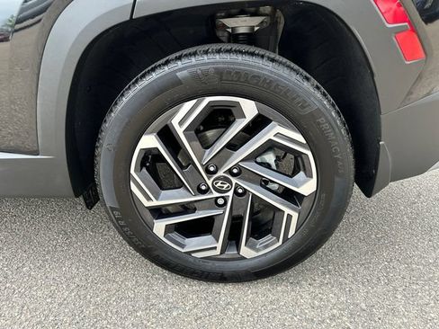 Used 2025 Hyundai Tucson Limited AWD/4WD image 14