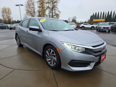 Used 2016 Honda Civic EX image 9