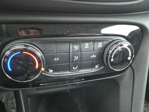 Used 2023 Buick Encore GX Preferred w/ Cold Weather Comfort Package image 19