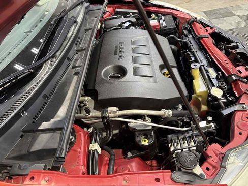 Used 2015 Toyota Corolla LE image 28