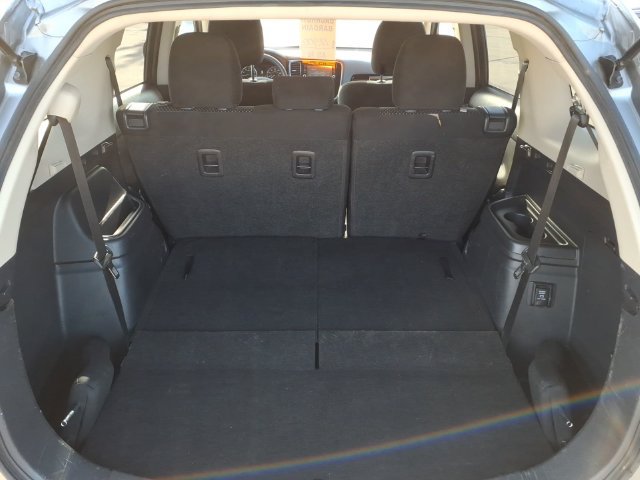 Used 2019 Mitsubishi Outlander ES FWD image 7