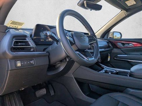 New 2026 Chevrolet Traverse Z71 w/ Driver Confidence Package image 9