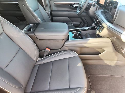 New 2026 Chevrolet Tahoe Premier AWD/4WD image 10