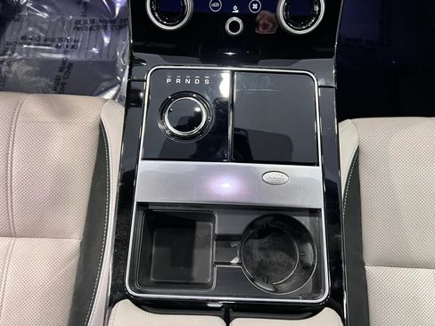 Used 2019 Land Rover Range Rover Velar R-Dynamic SE AWD/4WD image 13