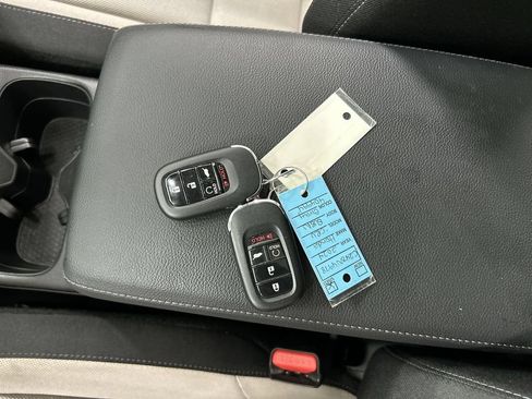 Used 2024 Honda CR-V EX image 12