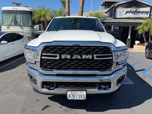 Used 2024 RAM 2500 Big Horn AWD/4WD image 2