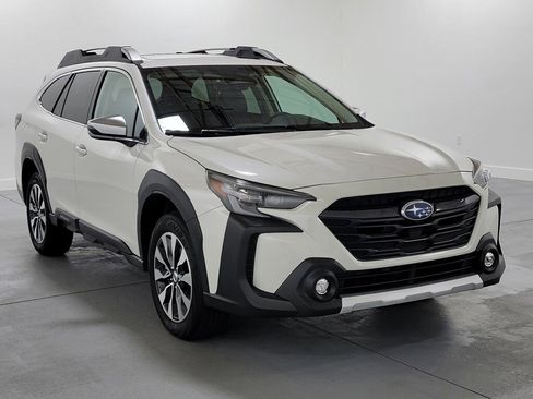 Used 2025 Subaru Outback Touring w/ Tech Package 3 image 2