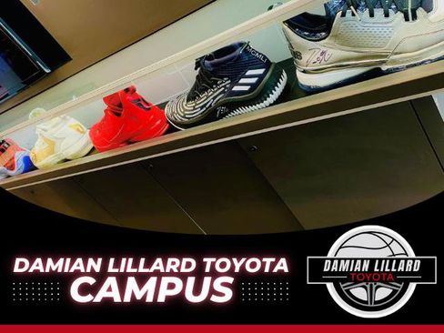 Certified 2021 Toyota Highlander XLE image 33