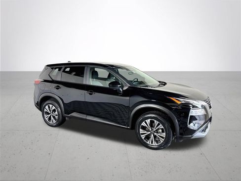 Used 2023 Nissan Rogue SV FWD image 4