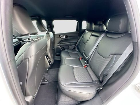 New 2026 Jeep Compass Latitude image 16