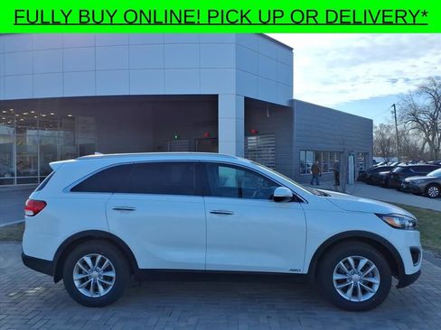 Used 2016 Kia Sorento LX w/ LX Convenience Package image 8