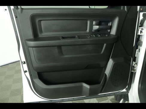 Used 2018 RAM 3500 Tradesman w/ Chrome Appearance Group AWD/4WD image 20