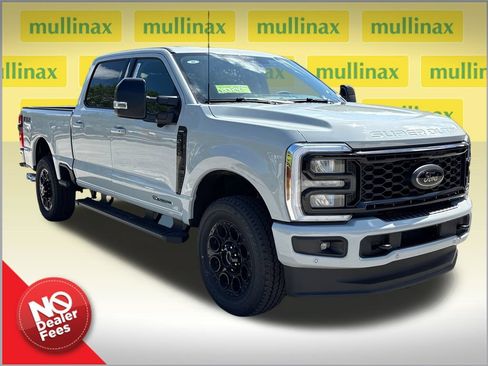 New 2026 Ford F250 Lariat w/ Black Appearance Package AWD/4WD image 1