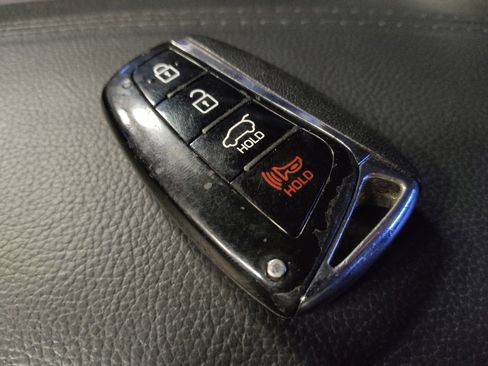 Used 2017 Hyundai Santa Fe Sport w/ 2.0T Ultimate Tech Package 05 image 32