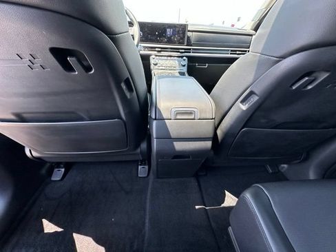 Used 2024 Hyundai Santa Fe Limited AWD/4WD image 19