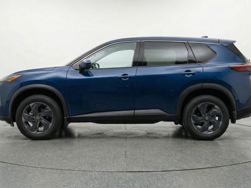 Used 2025 Nissan Rogue SV AWD/4WD image 5