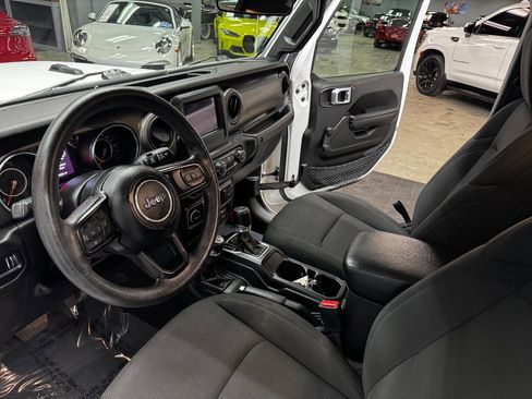 Used 2023 Jeep Wrangler Unlimited Sport image 31