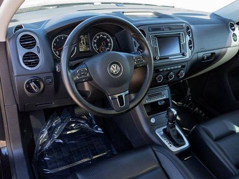 Used 2016 Volkswagen Tiguan SE AWD/4WD image 9