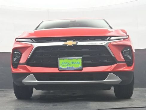 Used 2025 Chevrolet Blazer LT FWD image 27