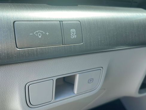 Used 2024 Hyundai Kona SE FWD image 21