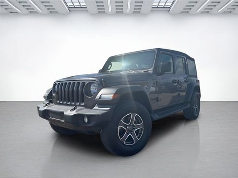 Used 2021 Jeep Wrangler Unlimited Sport AWD/4WD image 5
