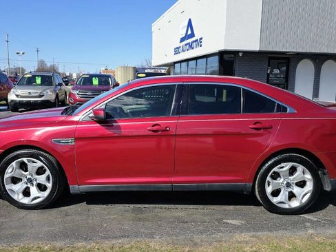 Used 2011 Ford Taurus SEL w/ 202A Rapid Spec Order Code image 3