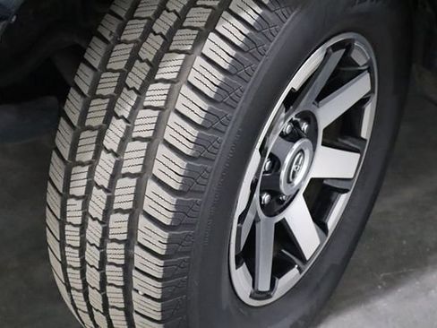 Used 2022 Toyota 4Runner TRD Off-Road Premium image 42