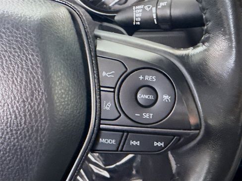 Used 2023 Toyota Camry SE image 15