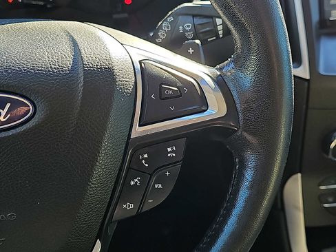 Used 2018 Ford Edge SEL w/ Equipment Group 201A image 24