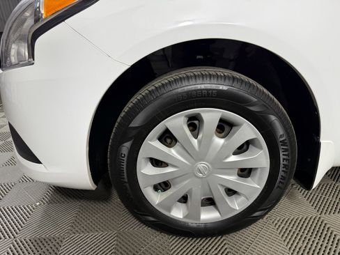 Used 2019 Nissan Versa S image 3