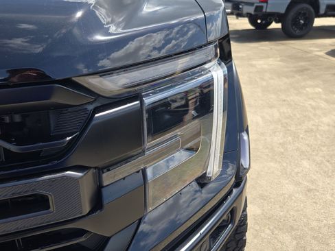 Used 2025 Ford F150 Raptor AWD/4WD image 12