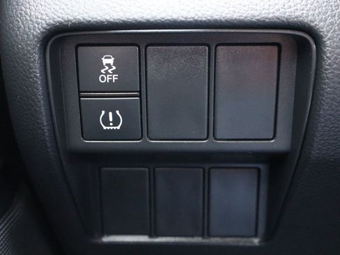 Used 2018 Honda CR-V LX image 28