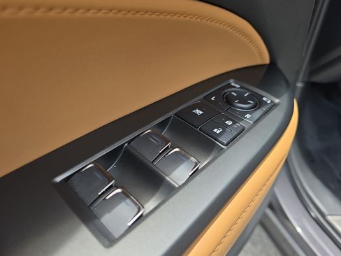 Used 2025 Lexus NX 250 FWD w/ Cold Area Package image 21