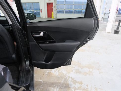 Used 2022 Kia Niro EX w/ Cold Weather Package image 24
