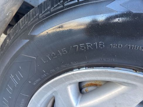 Used 2003 Ford E-350 and Econoline 350 XLT image 24