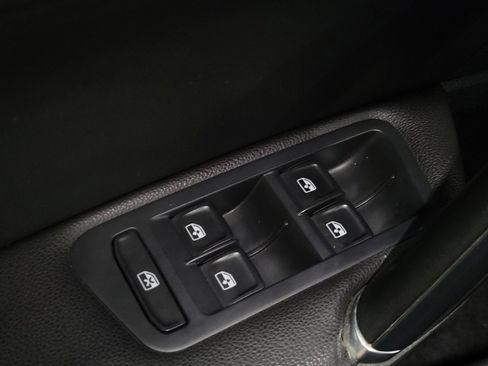 Used 2018 Volkswagen Golf SEL image 27